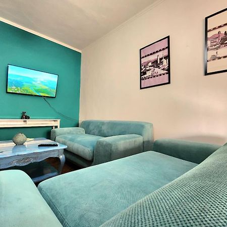 Turqoise Flat In City Center With 24H Self Check In Tirana Exteriér fotografie